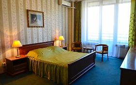Diplomat Aparthotel
